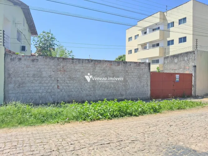 Terreno murado no Campestre por R$ 260 mil por trás do Cond. Madrid Residence