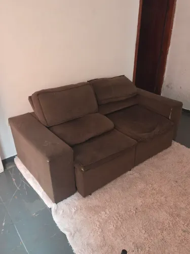 Sofá retrátil usado