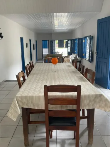 Vendo casa em Salinas no Bairro ALACILANDIA 5/ 4 sendo 3 suites, 2 banheiros, garagem par