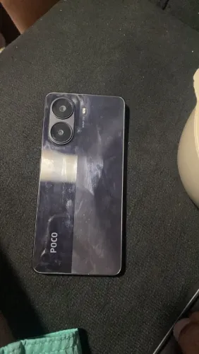 Vendo poço X7 semi novo com capinha original do cll e a caixa 1800 pra ir logo