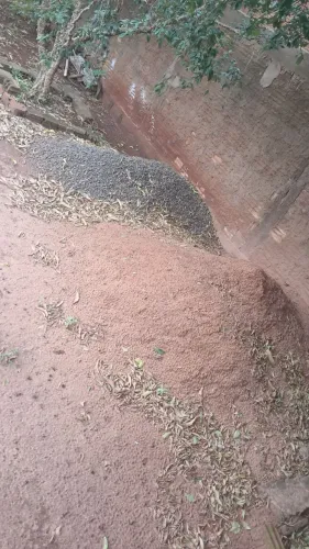 VENDO AREIA E BRITA PARA CONSTRUCÃO