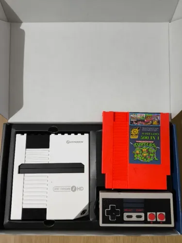 Hyperkin RetroN 1 HD NES Nintendinho em alta definição + cartucho "500 em 1"