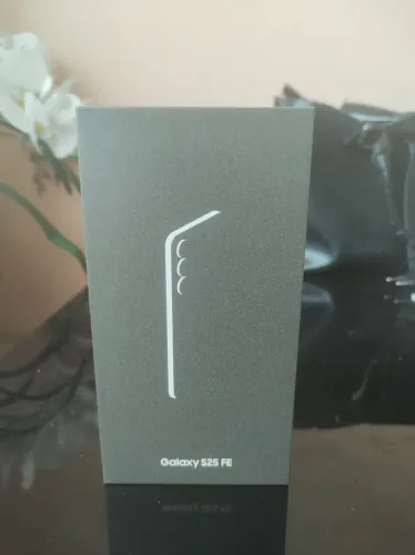 S25 fe 128GB PRETO