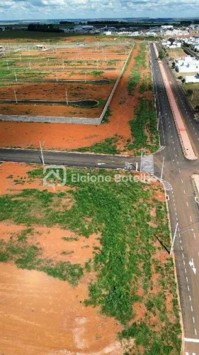 Terreno Comercial à venda em Uberlândia (Novo Mundo) 625 m²