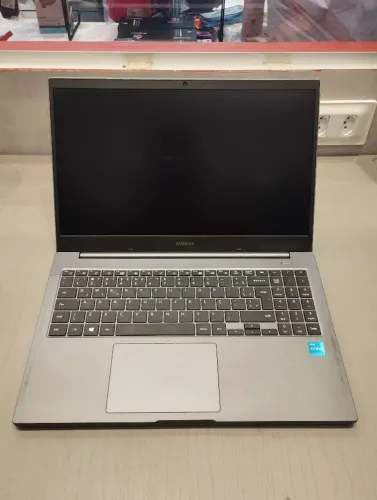 Notebook Samsung Book, i3 11ª Geração, 4GB RAM DDR4, 256GB SSD SATA, 15.6" FHD Win 11