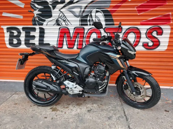 YAMAHA FZ25 FAZER 250 ABS 2024 VERDE COM 2 MIL KM BEL MOTOS