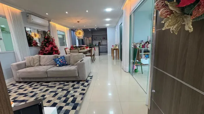 Casa no Condomínio Óasis com 3 suítes, (1 com closet e gabinete), 274m², 6 centrais, Loc. 