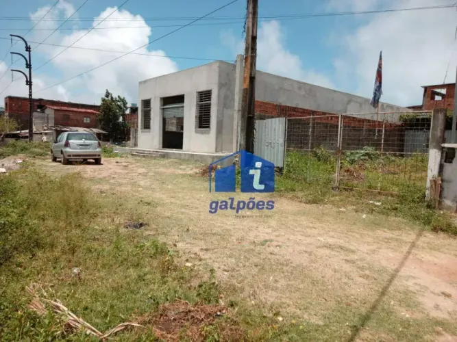 Galpão com 204 m² no Fragoso em Olinda - PE