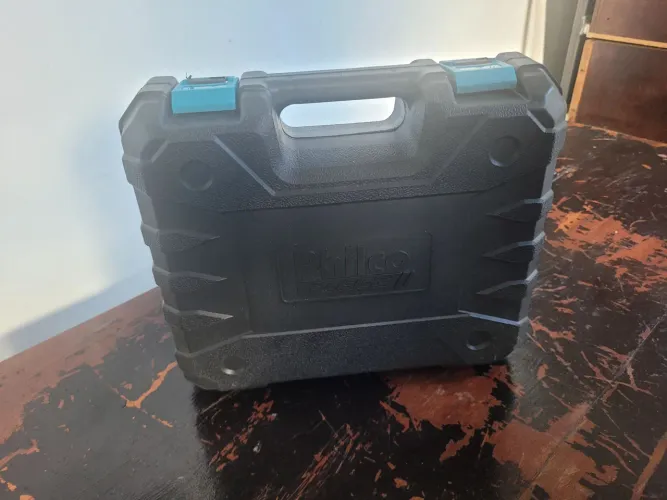 Furadeira Philco