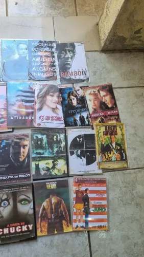 VENDO 24 DVDS DE FILMES DIVERSOS