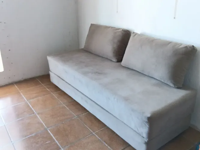 VENDO SOFA CAMA POR 450,00