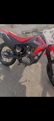 Moto de trilha NX200