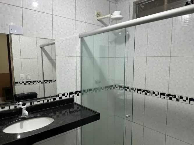 QUARTO COM SUITE NO FAROL
