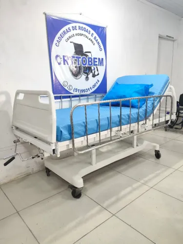 Cama Hospitalar 2 Manivelas Cabeceiras Plásticas com Colchão Impermeável Hospitalar