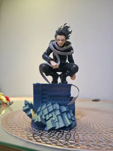 ACTION FIGURE
