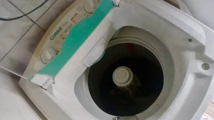 PRA HOJE 350,00 Lavadora de roupas Consul Maré Super 10 KG