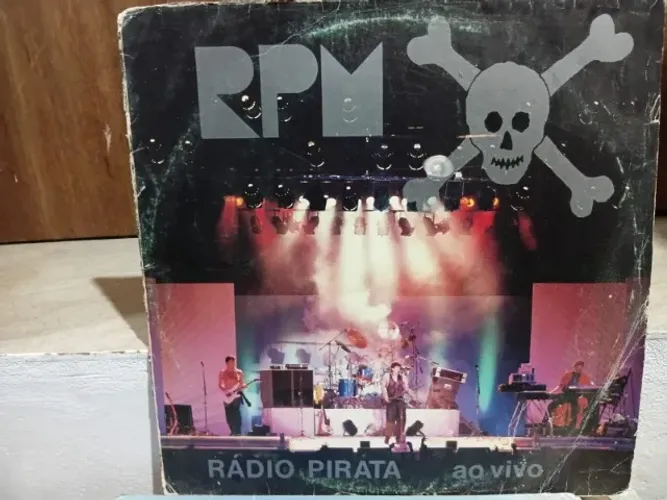 Kit 2 LPs RPM - Revoluções por Minuto + Rádio Pirata ao Vivo - Vinil