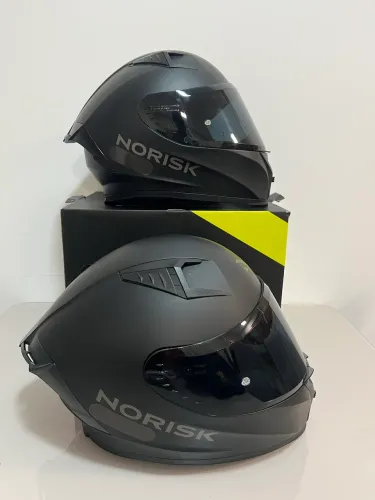 Vendo 2 capacetes NORISK FLOW