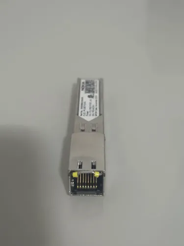 Módulo SFP Finisar FCLF8521P2BTL-A5 1Gb RJ45