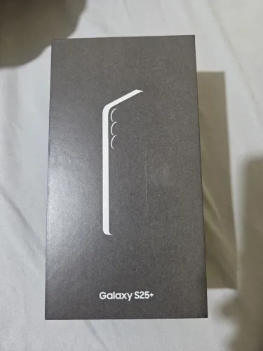 Galaxy S25 Plus + Buds 4 Pro V/T