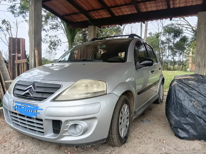 Citroen C3 GLX 1.4/ GLX Sonora 1.4 Flex 8V 5P 2010