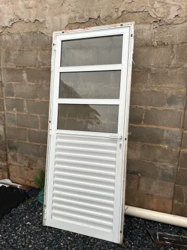 Porta alumínio completa 