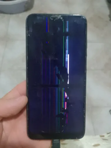 Celular quebrado