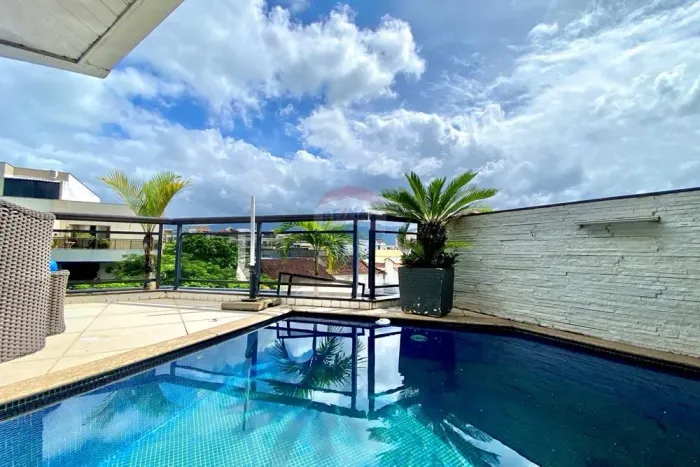 Cobertura Luxuosa 185m² no Coração do Recreio