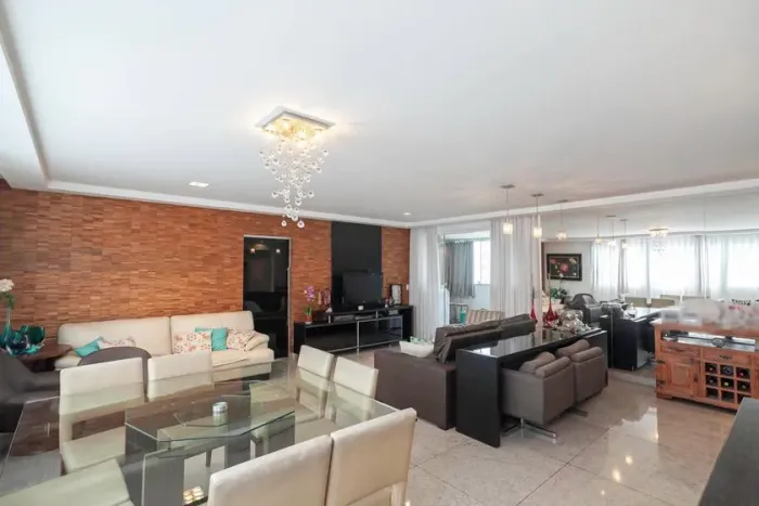 Apartamento à Venda - São José, 3 Quartos, 174 m2