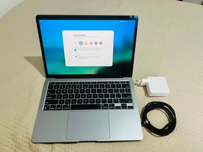 MacBook Air M1 2020 (teclado falhando)