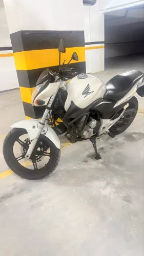 Vendo minha moto Cb 300R 2012
