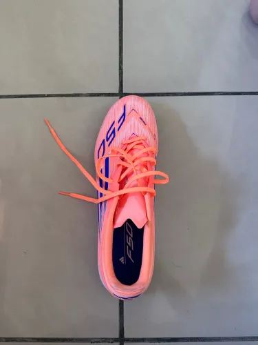 Chuteira F50 League Society Tamanho 45