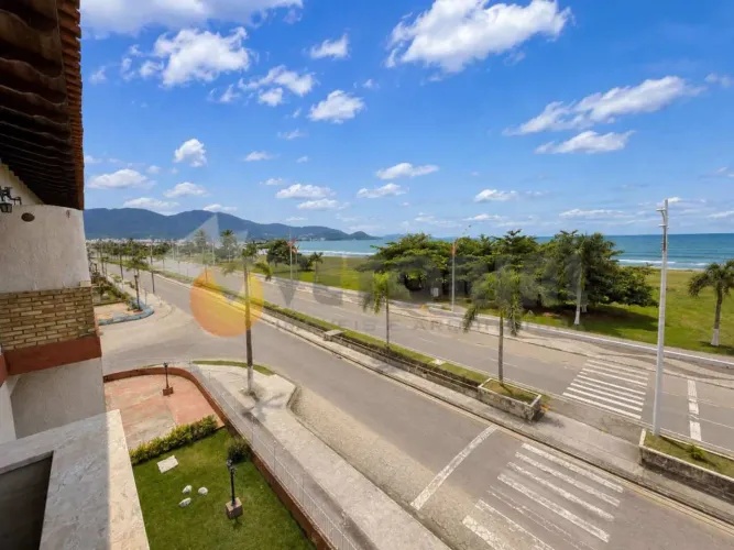 Apartamento Residencial / Praia das Palmeiras