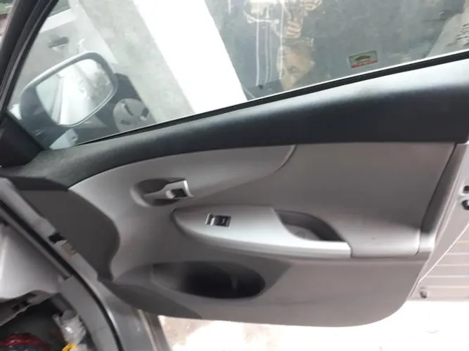 Forro de porta do Toyota corola 2013