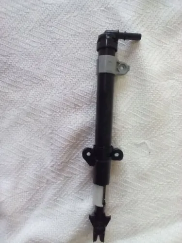 Esguicho de água esquerdo grande cherok