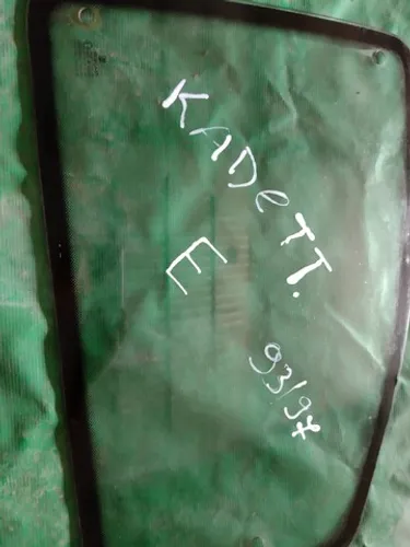 Vidro Lateral Traseiro Esquerdo  GM/Kadet 1993/97.