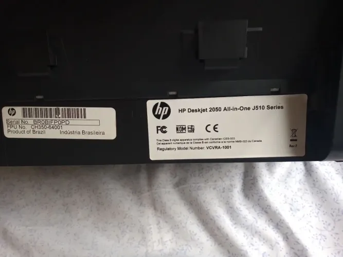 Impressora e scanner HP2050 ótimo estado 