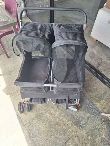 Carrinho passeio duplo gêmeos completo