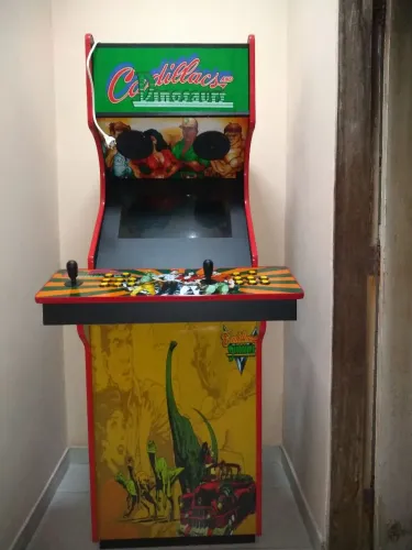 Arcade Clássico Cadillac and Dinosaurs