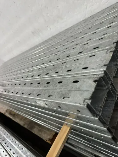 Porta Pallte 6 metros de altura com 1 metros de profundidade