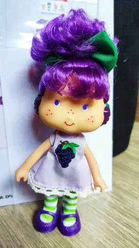 Boneca Azedinha turma da Moranguinho