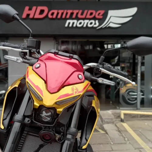 Moto Yamaha MT-03 Iron Man - Edição Limitada