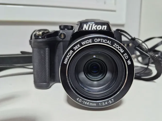 Câmera Nikon coolpix p500