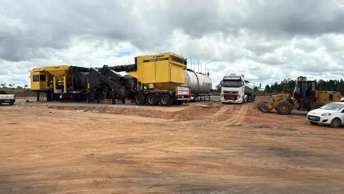 usina de Asfalto Móvel bomag 120 ton hora ano 2024