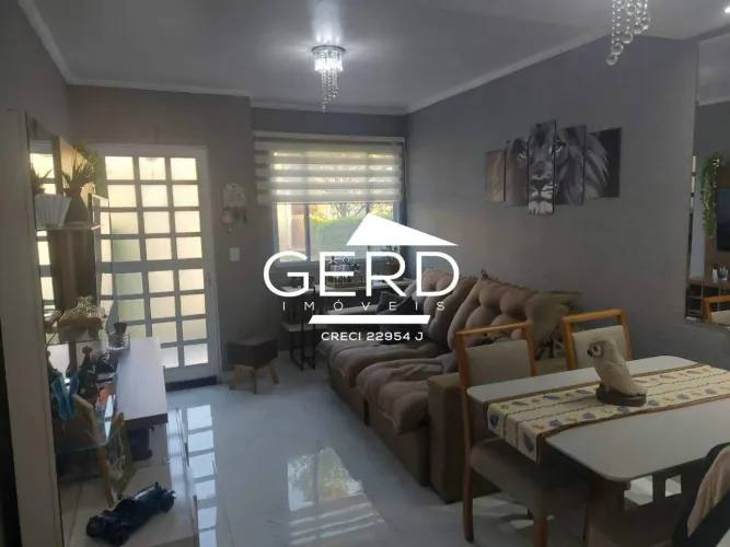 Casa Mobiliada à Venda em Condomínio - Estrada do Capuava, Cotia, SP por R$ 470.000