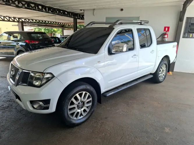 Nissan Frontier SL CD 4X4 2.5tb Diesel AUT 2016