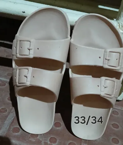 Sandálias Femininas Bege (Novinhas)