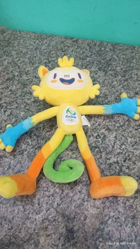 Pelúcia Vinicius Rio 2016