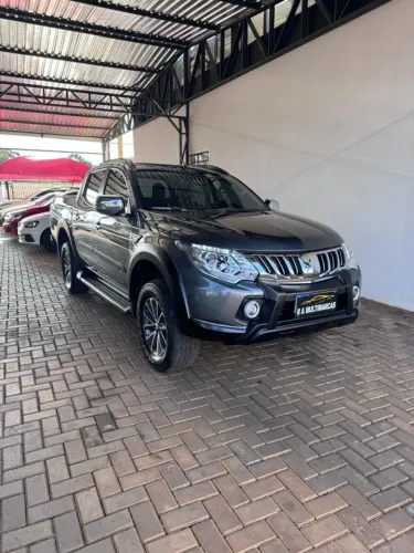 Mitsubishi L200 Tri. Out. HPE-S 2-4 CD 4X4 DIE 2021