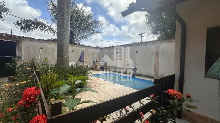 Casa com 4 dormitórios à venda, 233 m² por R$ 750.000,00 - Itaipu - Niterói/RJ